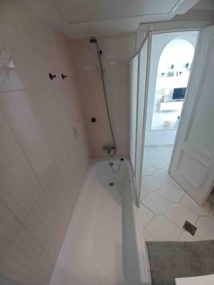 Cozy Apartment In Miraflores Mijas ラ・カラ・デ・ミハス エクステリア 写真