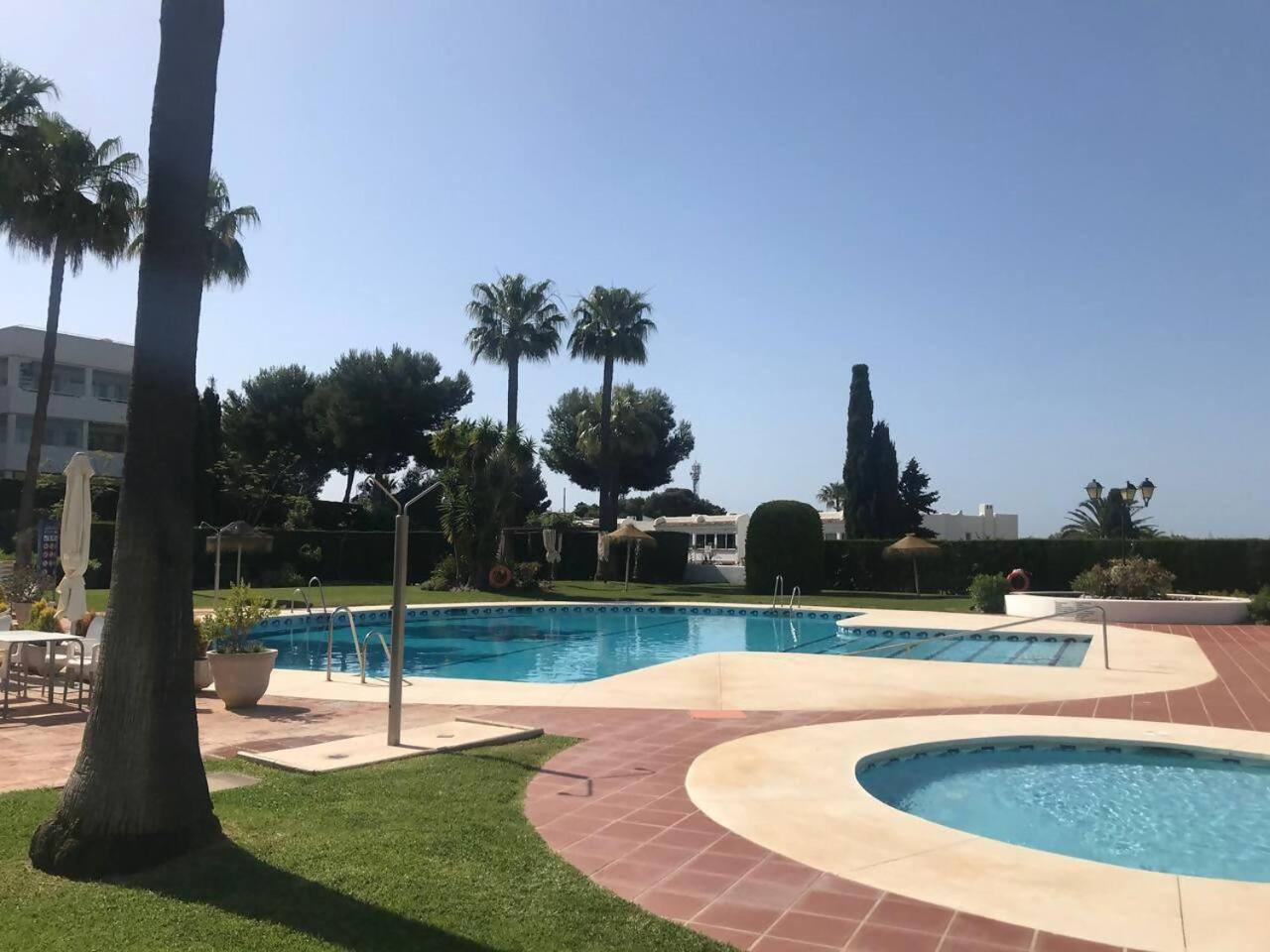 Cozy Apartment In Miraflores Mijas ラ・カラ・デ・ミハス エクステリア 写真