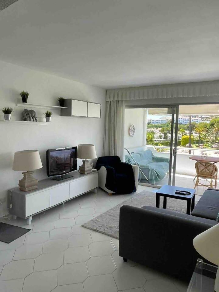 Cozy Apartment In Miraflores Mijas ラ・カラ・デ・ミハス エクステリア 写真
